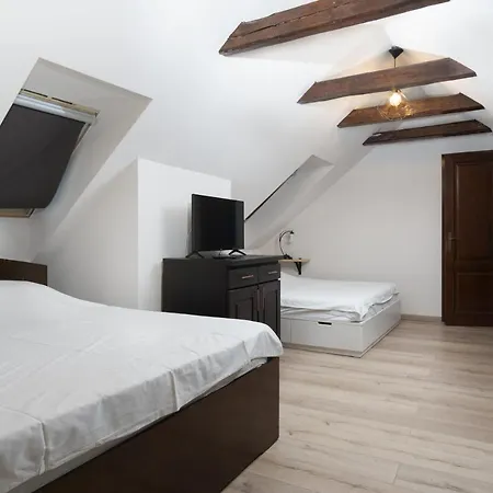 House 54 Konukevi Braşov